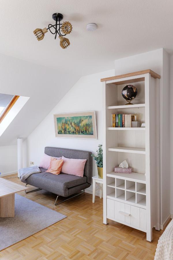 West44 Mit Netflix & Prime * Duisburg