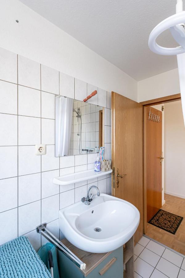 West44 Mit Netflix & Prime * Duisburg